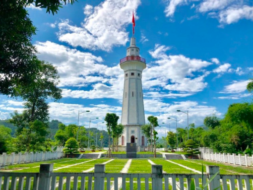 Y Tý_ du lịch Lion Trip