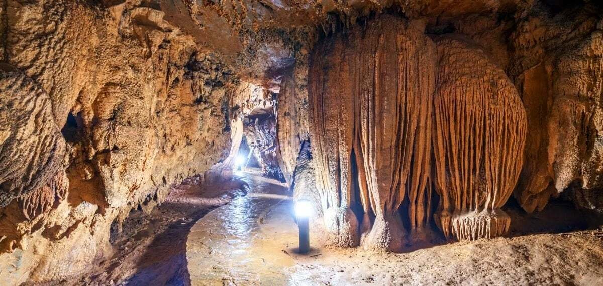 Động Ngườm Ngao Động Ngườm Ngao