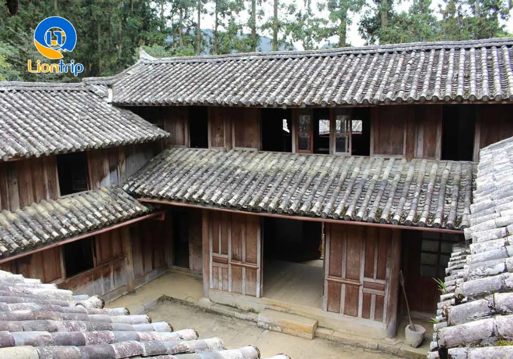 Dinh thự được xây dựng từ năm 1898 đến năm 1907 Dinh thự được xây dựng từ năm 1898 đến năm 1907