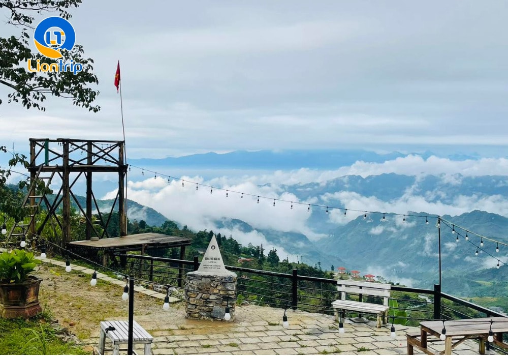 Khung cảnh thiên nhiên hùng vĩ trên cổng trời Bắc Hà Khung cảnh thiên nhiên hùng vĩ trên cổng trời Bắc Hà
