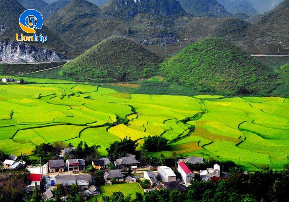 Vẻ đẹp thiên nhiên tuyệt tác của Núi đôi