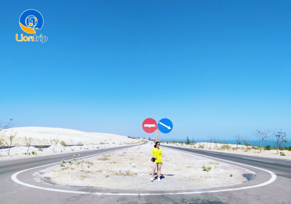 Bàu Cát Trắng là địa điểm ngắm bình minh và hoàng hôn đẹp tại Mũi Né Bàu Cát Trắng là địa điểm ngắm bình minh và hoàng hôn đẹp tại Mũi Né