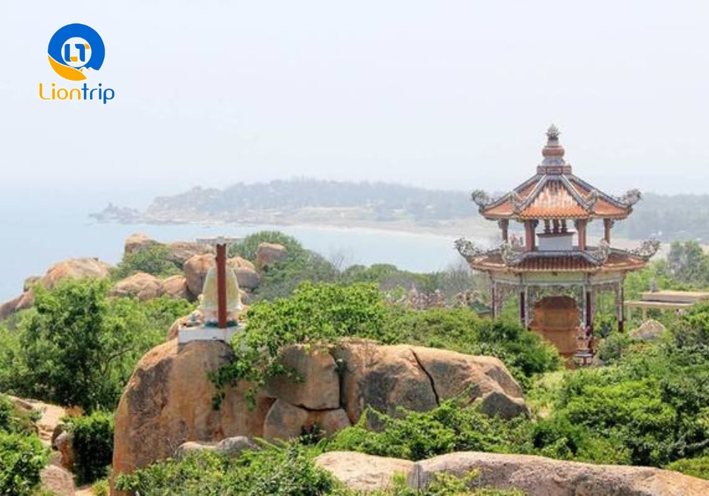 Khám phá chùa Hang